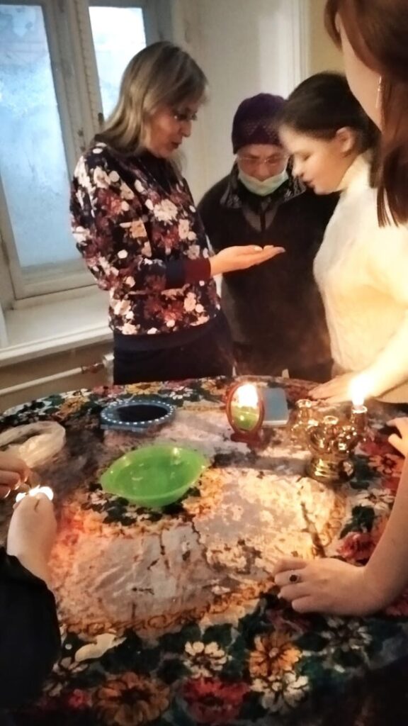 2xtuyujcldi-576×1024